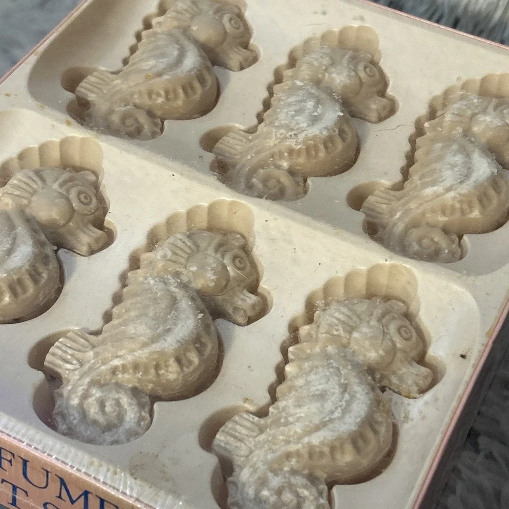 2 Boxes Vintage NOS Seashell & Seahorses Soap Cakes Coastal Beach Grannycore‎